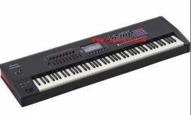 Digitalmixer, Analogmixer, DJ-Equipment, Keyboard-Piano, Neu